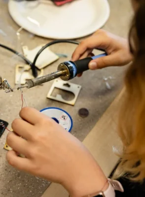 HOBIVERSE UŽUPIO LABORATORIJA