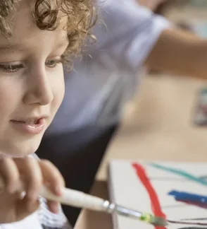 Dailės studija „Spalviukai“